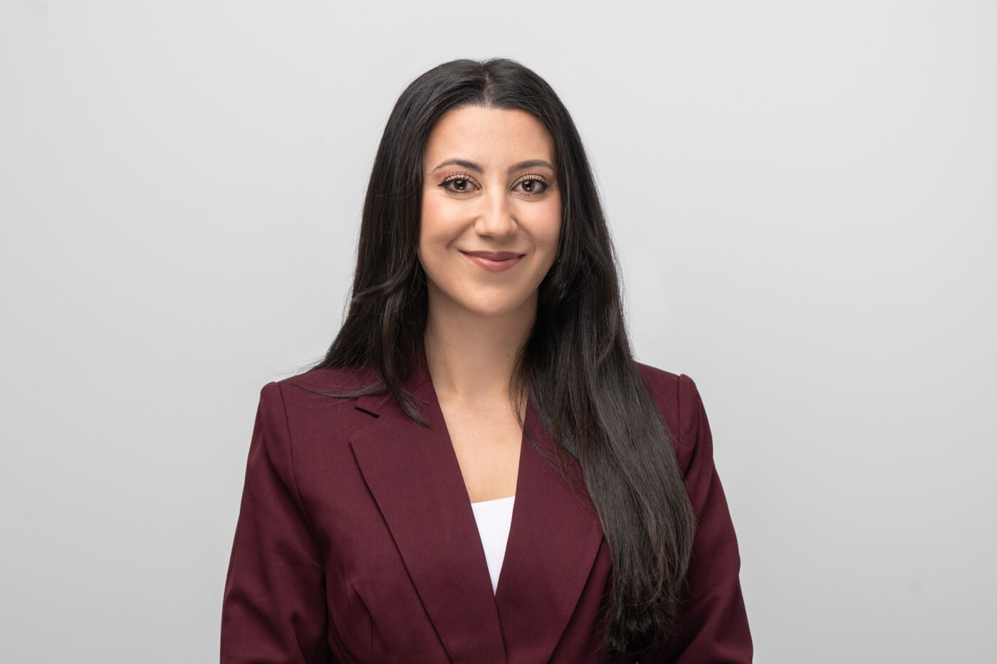 Mirna Oghanna